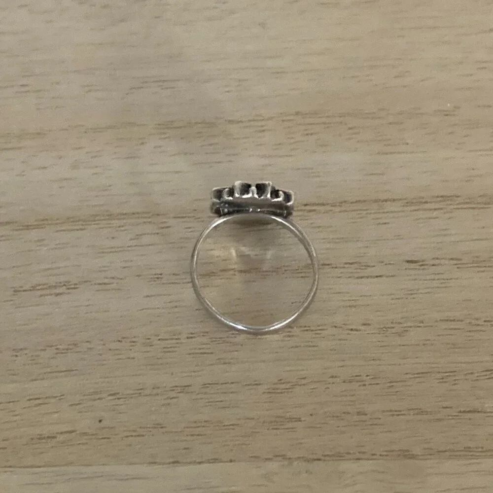 Ring Turquoise flower set in 925 Silver Sz 8 - Picture 3 of 6